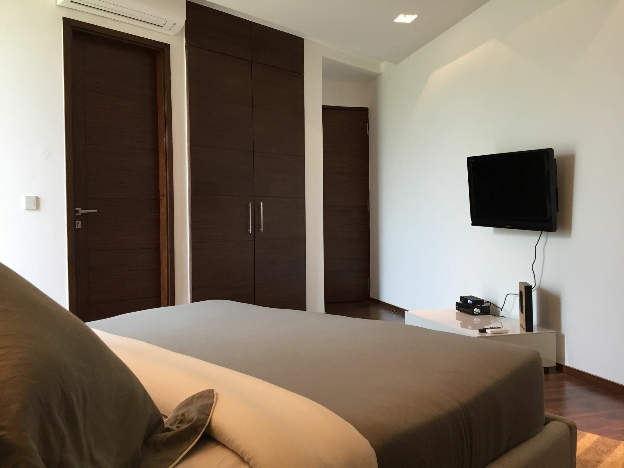 Hotel Calem Grove Candolim Exterior foto